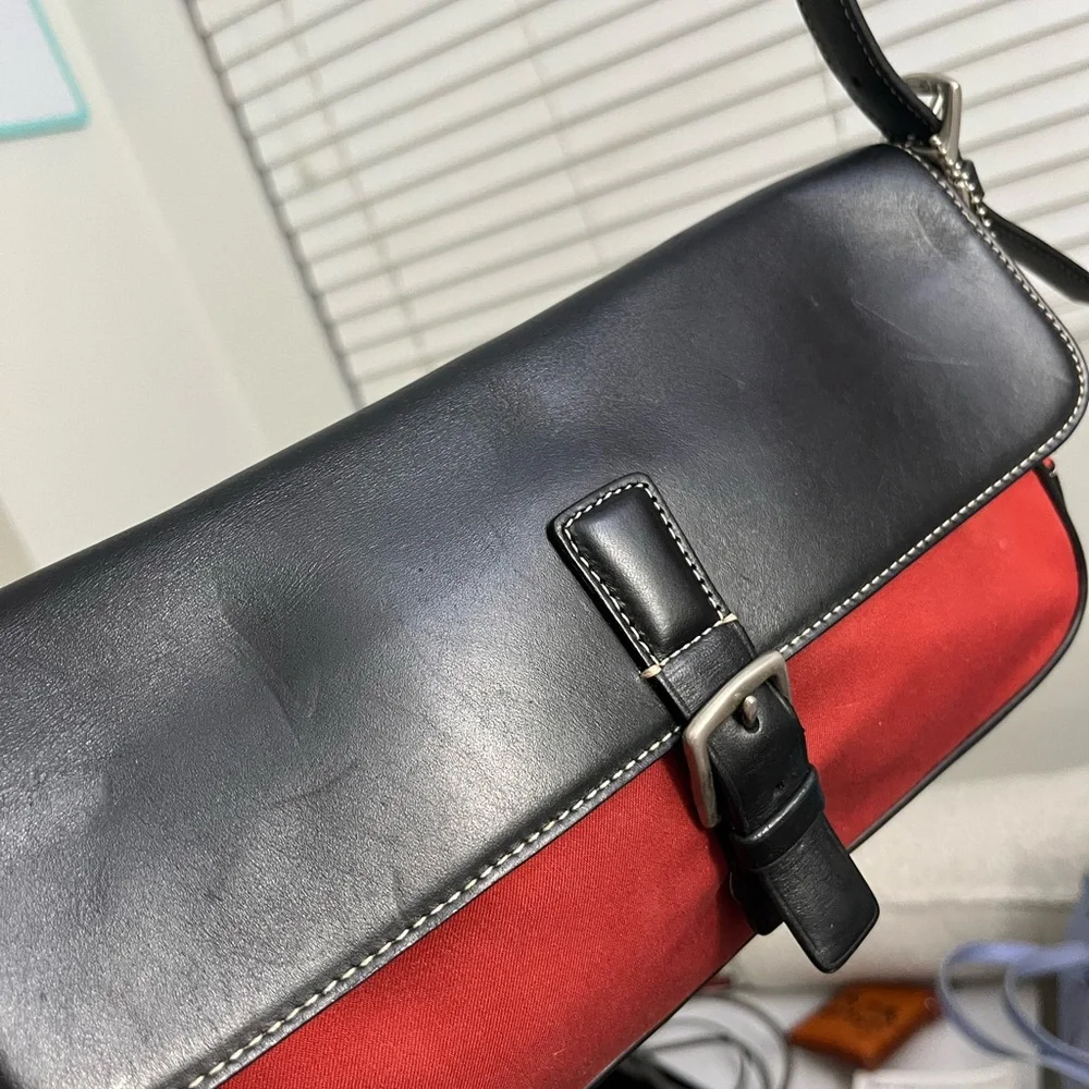 Coach Hamptons Flap Bag - Picture 2 of 11